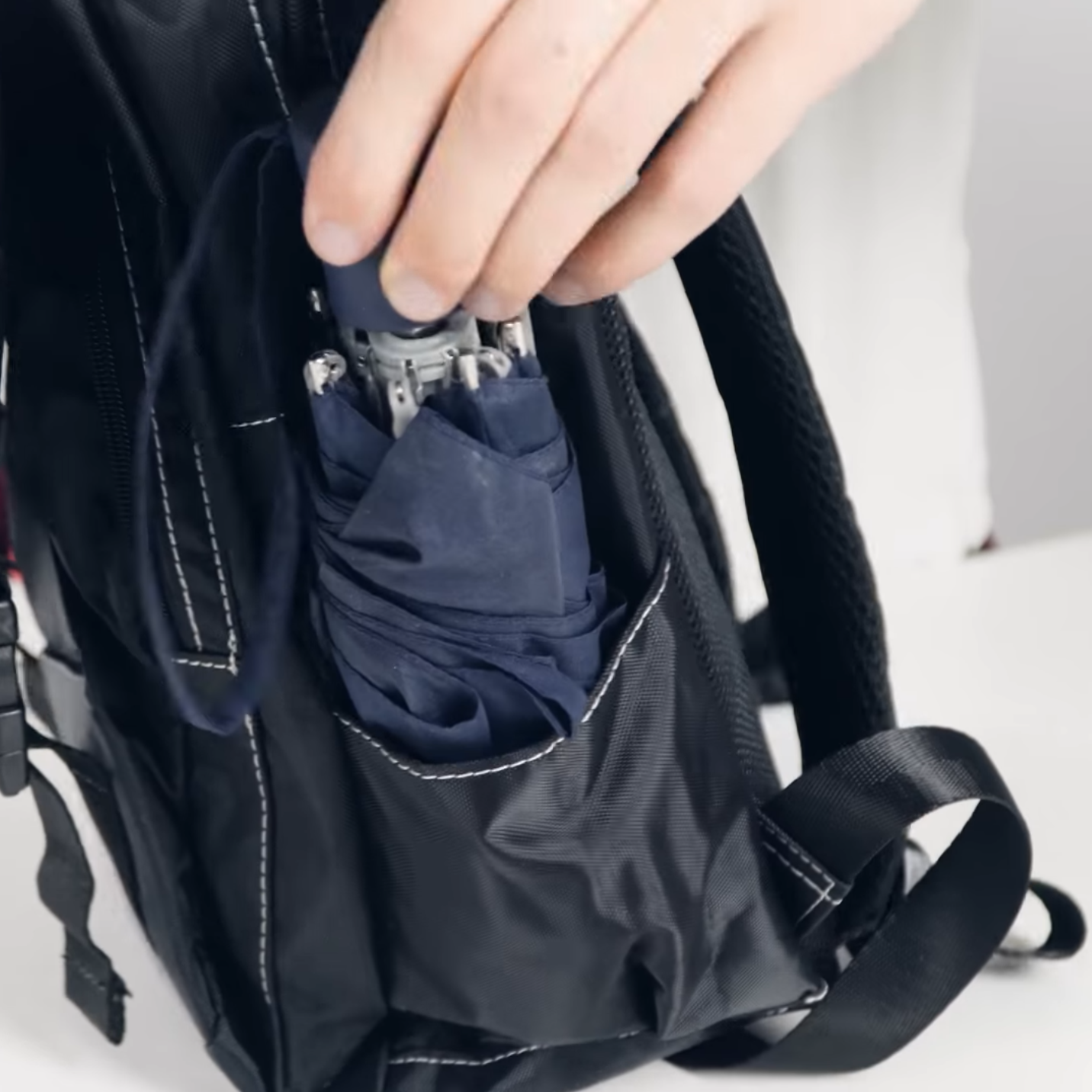 ’Jesus Has My Back’ Unisex Casual Shoulder Backpack Backpack-Purse (light grey) - One size - Bags